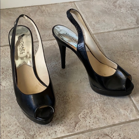 MICHAEL Michael Kors Shoes - EUC MK Patent Leather Sling Back Heel